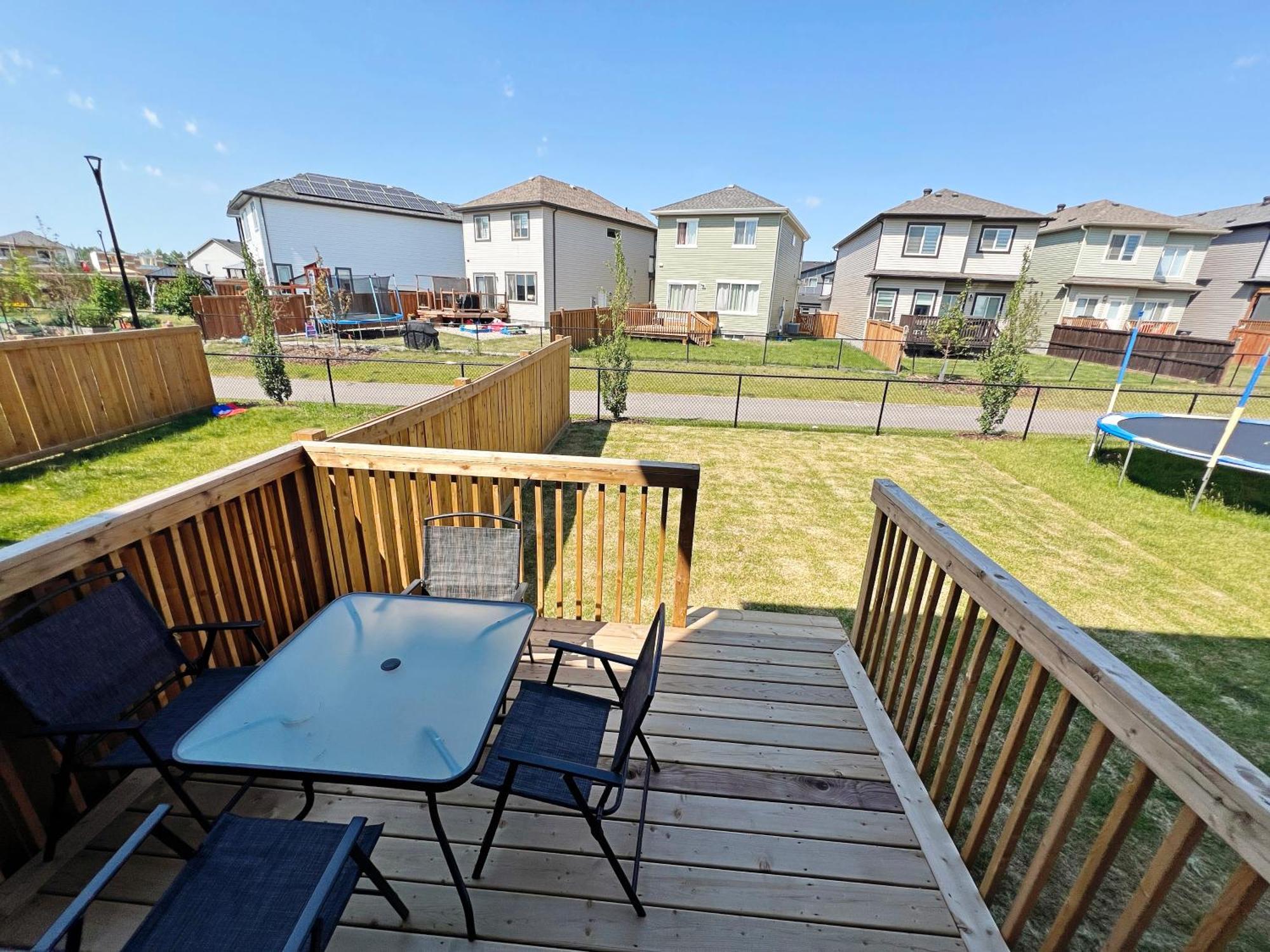 Beautiful Home With 4 King Beds,Airport,Disney+ Edmonton Extérieur photo